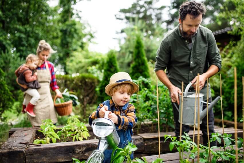 family gardening benefits