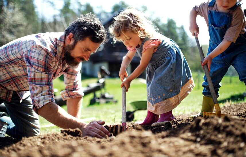 garden safety for kids in outdoor gardening